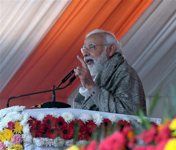 प्रधानमंत्री ने कानपुर मेट्रो रेल परियोजना का उद्घाटन किया