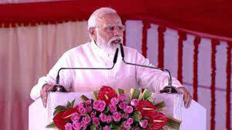प्रधानमंत्री मोदी ने गुजरात के दाहोद और पंचमहाल में 22,000 करोड़ रुपये की परियोजनाओं का लोकार्पण और शिलान्यास किया
