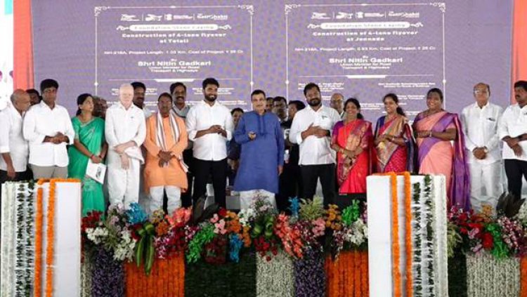 नितिन गडकरी ने आंध्र प्रदेश के राजामहेंद्रवरम में 3000 करोड़ रुपये की लागत वाली आठ राष्ट्रीय राजमार्ग परियोजनाओं का शिलान्यास किया