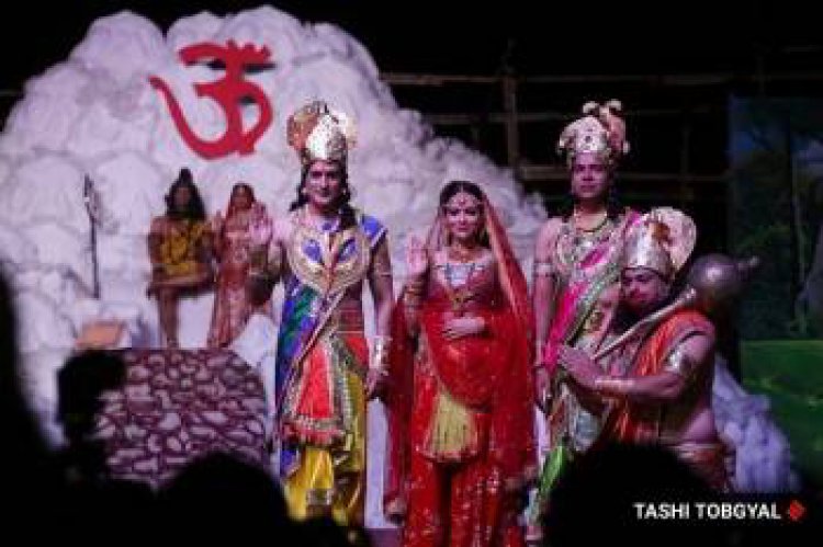 लव कुश रामलीला की फुल ड्रेस रिहर्सल में बॉलीवुड स्टार्स ने समां बांधा